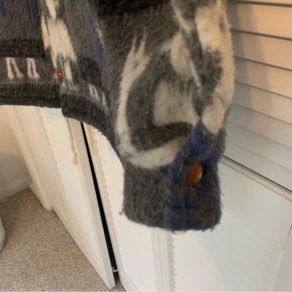 Vintage Peruvian Wool Hooded Jacket Llama Alpaca Andean Tribal Thick Warm Coat - Picture 6 of 16